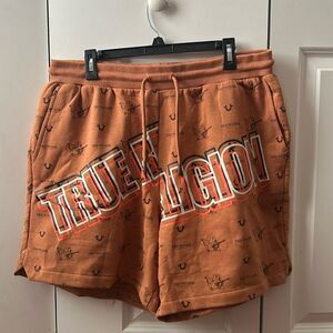 True Religion Monogram Basketball Short Leather Brown Size XL new with tags